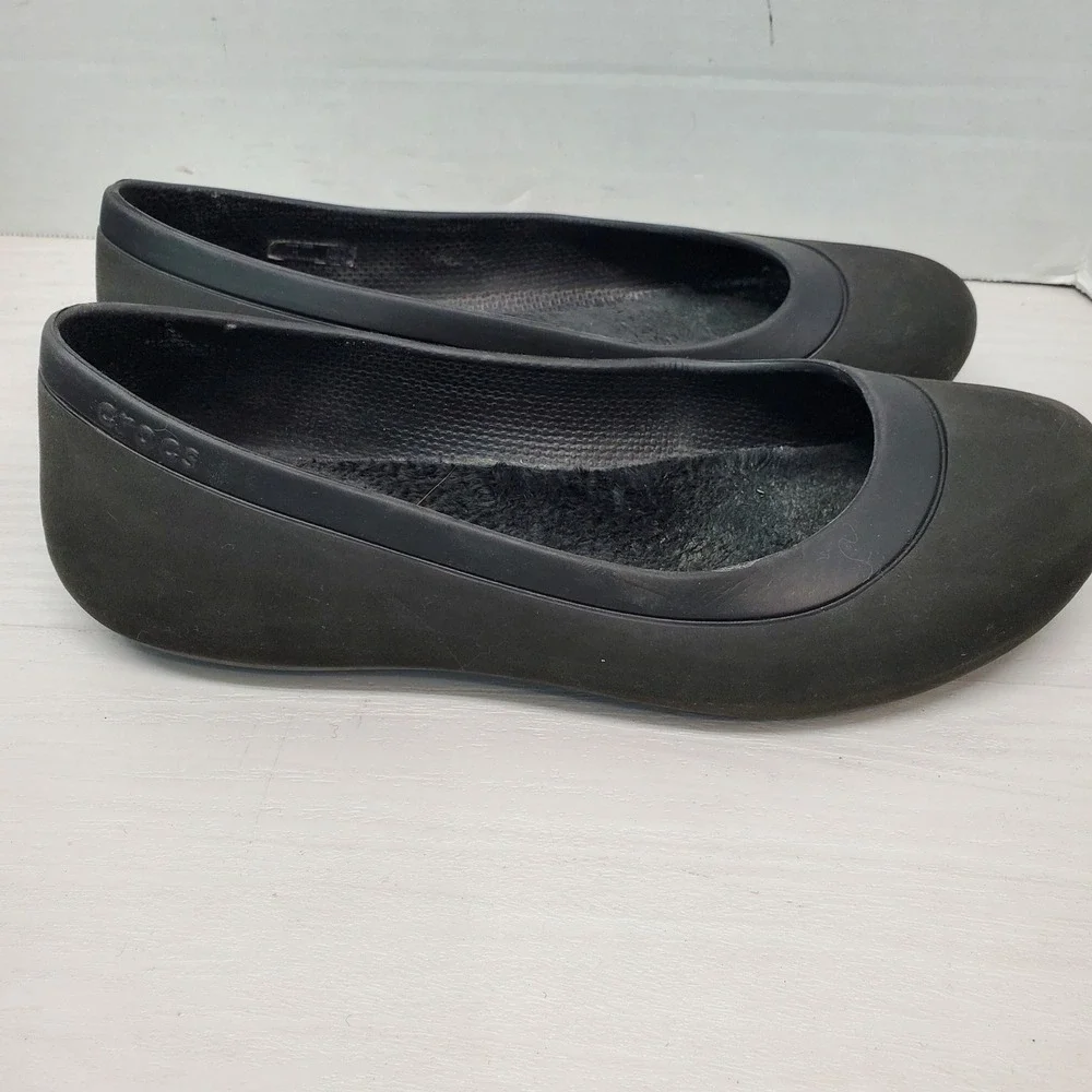 Crocs Women's Black Fleece Lined Ballet Flats Size 7 Slip On Shoes
